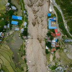 Continua la gigantesca operazione di ricerca dopo le catastrofiche inondazioni in Nepal